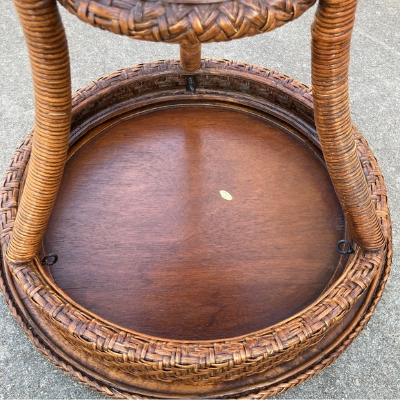 Rattan Pedestal Side Table - Picture 9 of 11